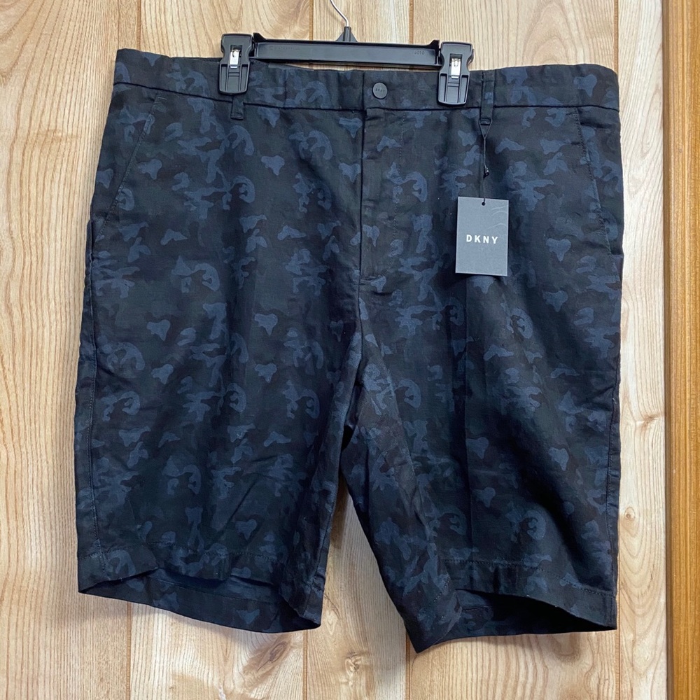 NWT DKNY Black Camo Men’s Short